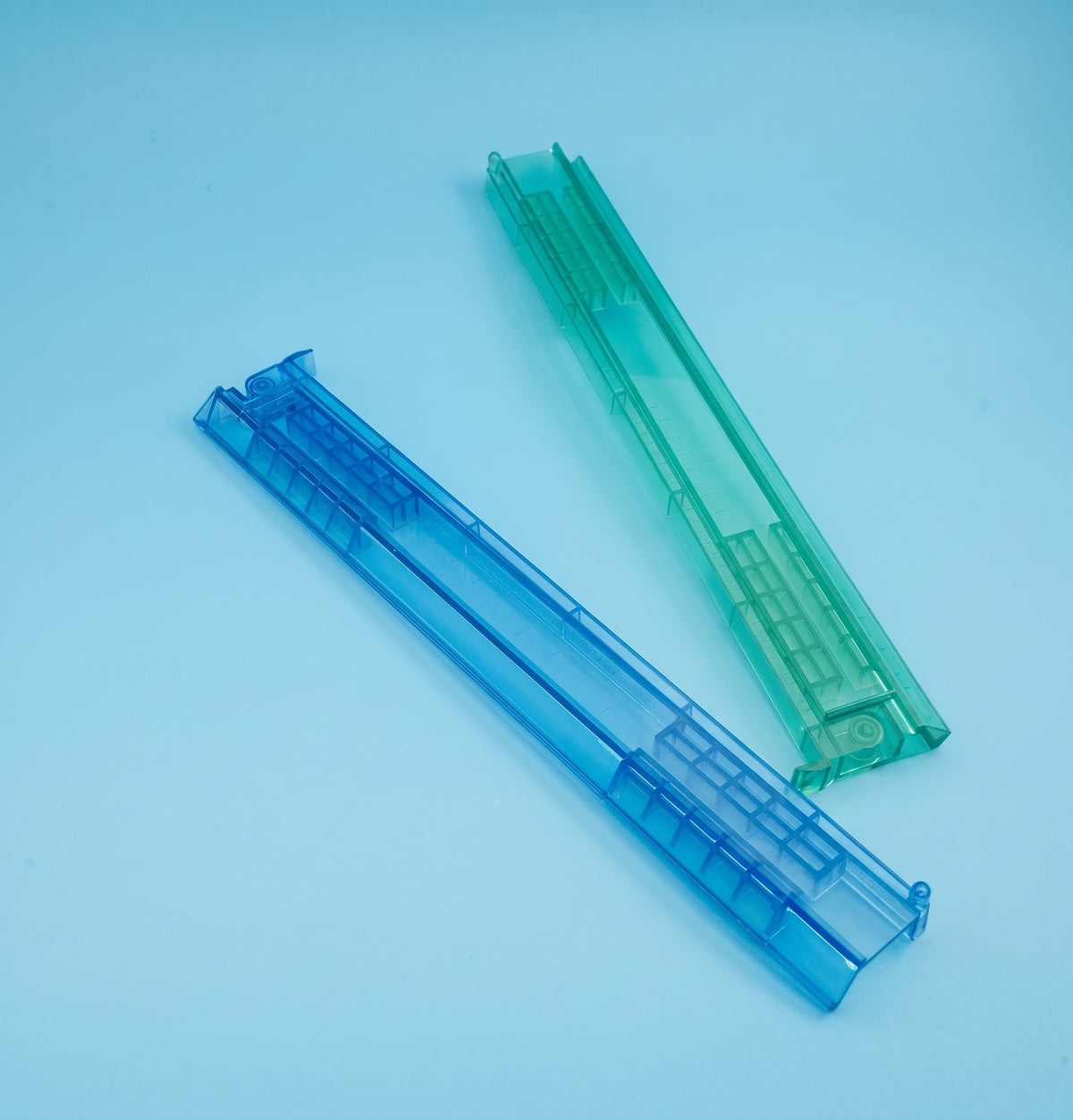 Blue Acrylic Mahjong Rack & Pusher Set
