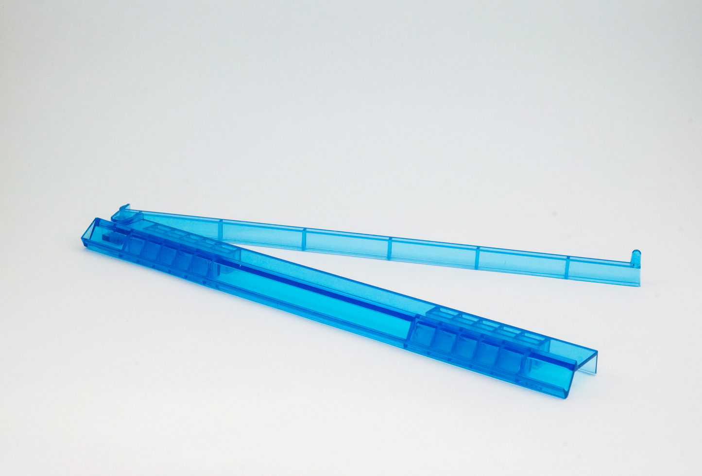 Blue Acrylic Mahjong Rack & Pusher Set