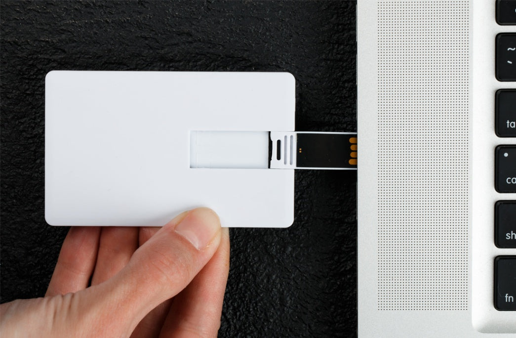 Card Flip Style USB 2.0 Flash Drive Unprinted