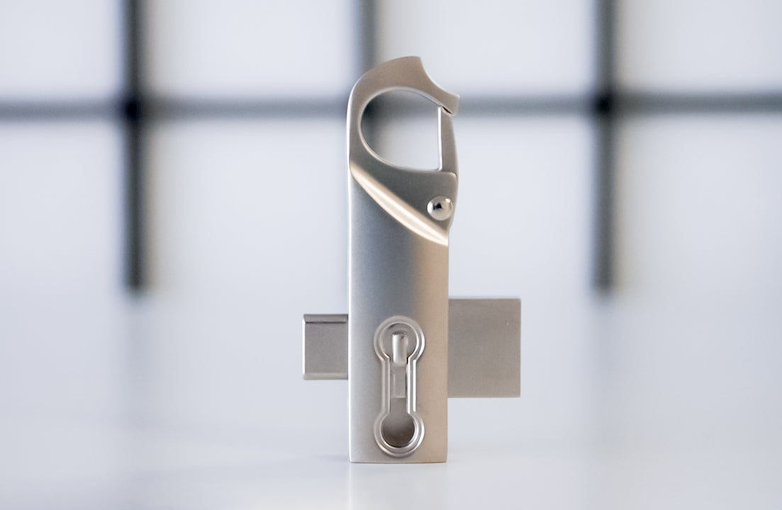 UMD USB 3.1 Flash Drive with Clip