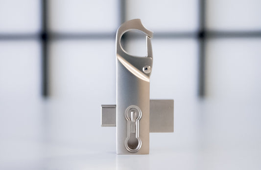 UMD USB 3.1 Flash Drive with Clip