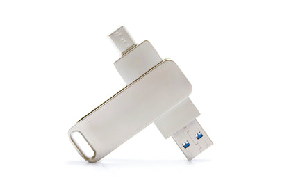 UMD Pivot USB 3.1 Flash Drive