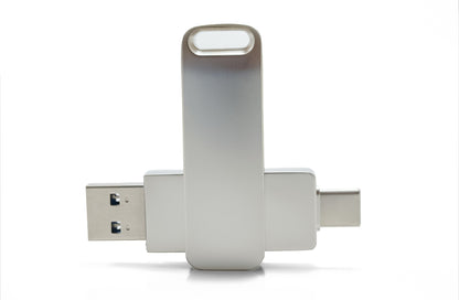 UMD Pivot USB 3.1 Flash Drive